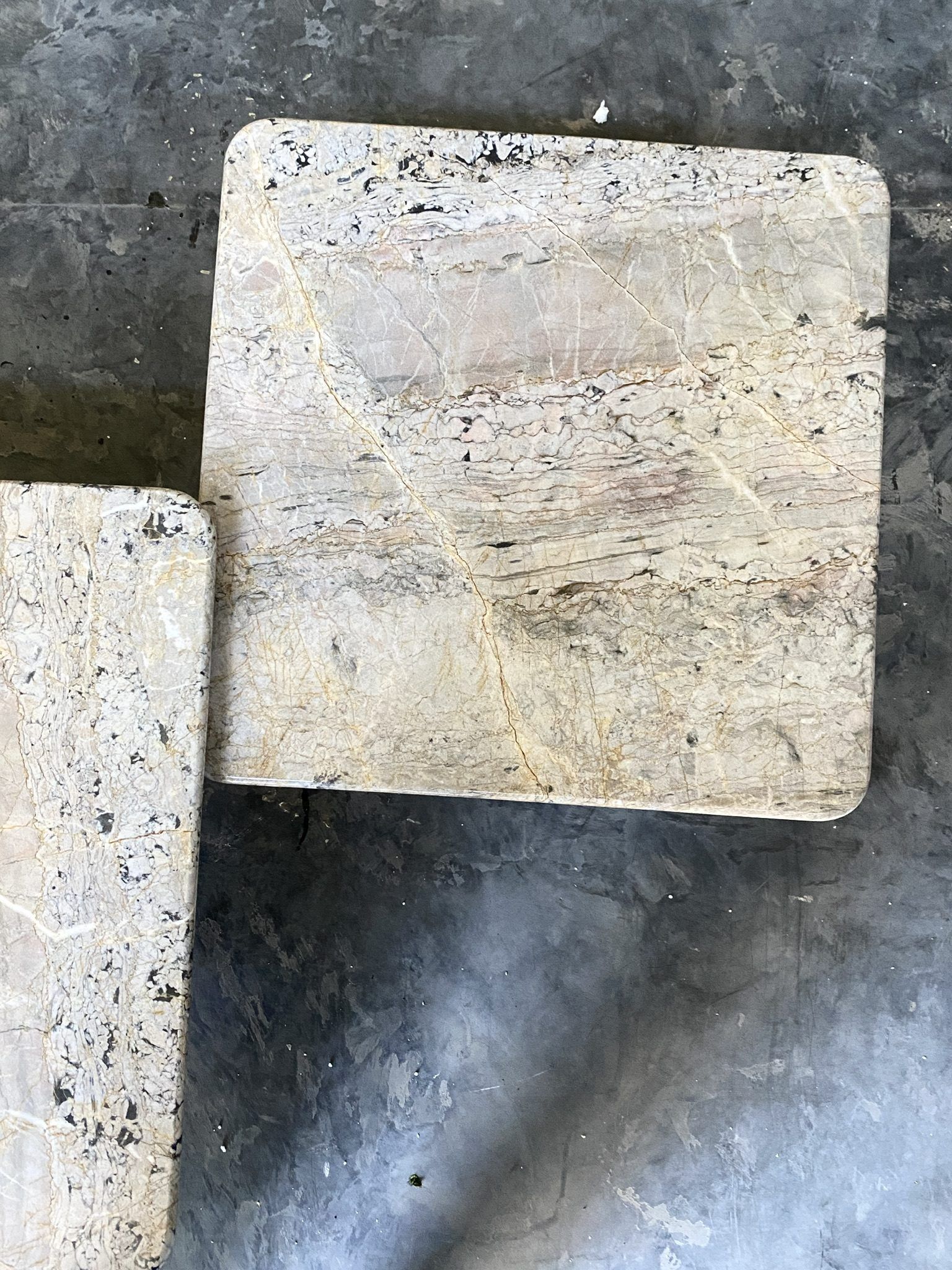 8382A14F-03EE-4810-BBE0-4F289B82E995