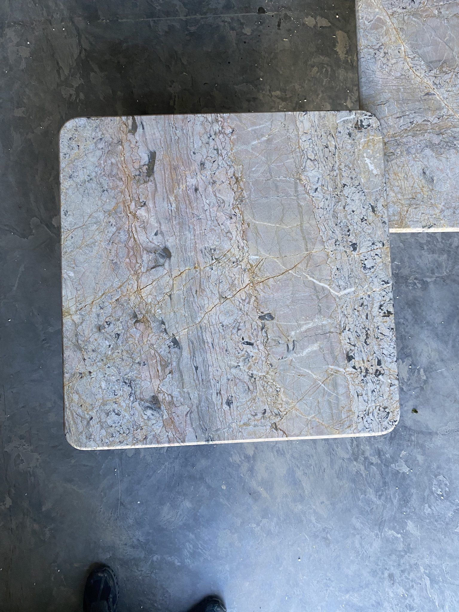 FF040572-1DD8-49D1-A39B-6CF436811F93